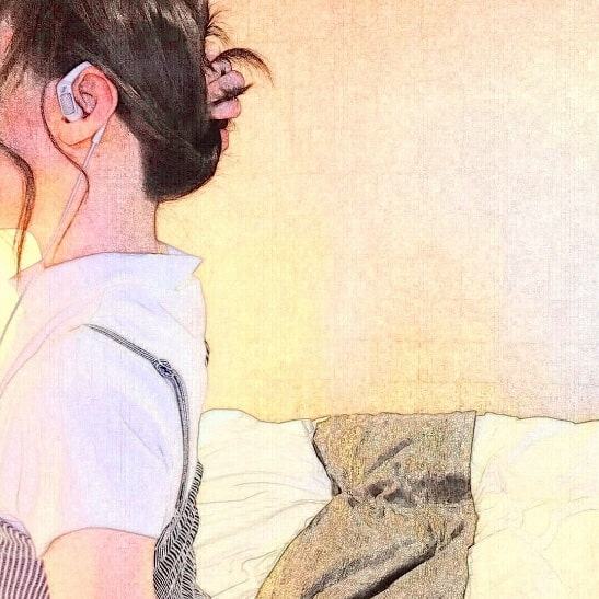 【バイノーラル】女の子の耳にイヤホン型マイクをつけたままガチせっくすを録ってみた 〜関西弁ご主人様に仕える、可愛くてスタイル抜群なご奉仕オナホ肉便器まんこ〜