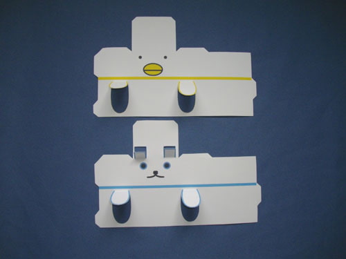 2足歩行ペーパークラフト ぺパロボ002