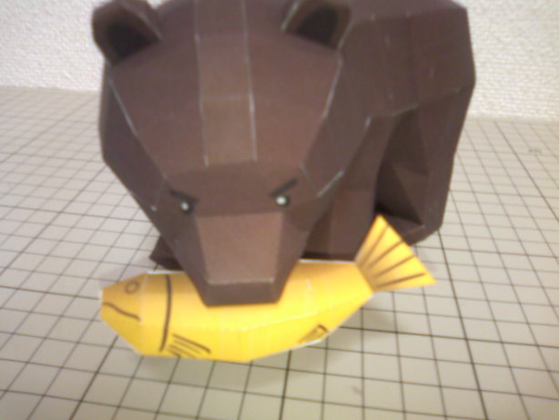 [ペーパークラフト] 木彫り風熊