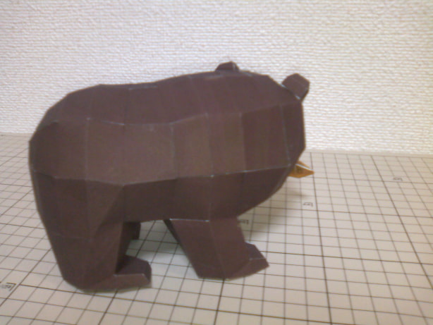 [ペーパークラフト] 木彫り風熊