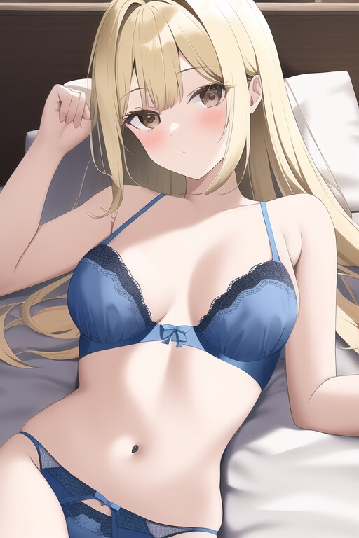 金髪美女、セクシーランジェリー詰め合わせ