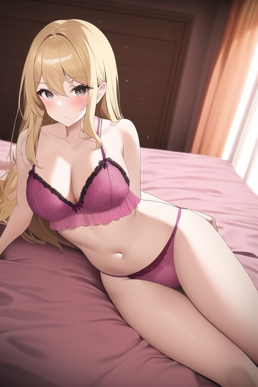 金髪美女、セクシーランジェリー詰め合わせ